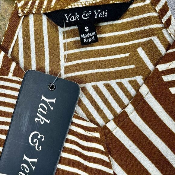 NWT Yak & Yeti Geometric Halter Tank Top Small - Picture 7 of 9